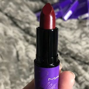 MAC Selena Dreaming if You Lipstick